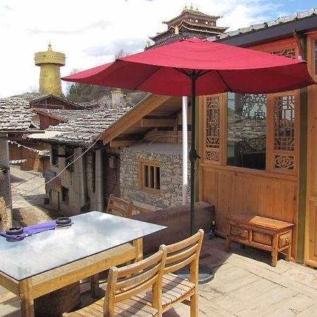Kersangs Relay Station Hotel Deqen Екстериор снимка